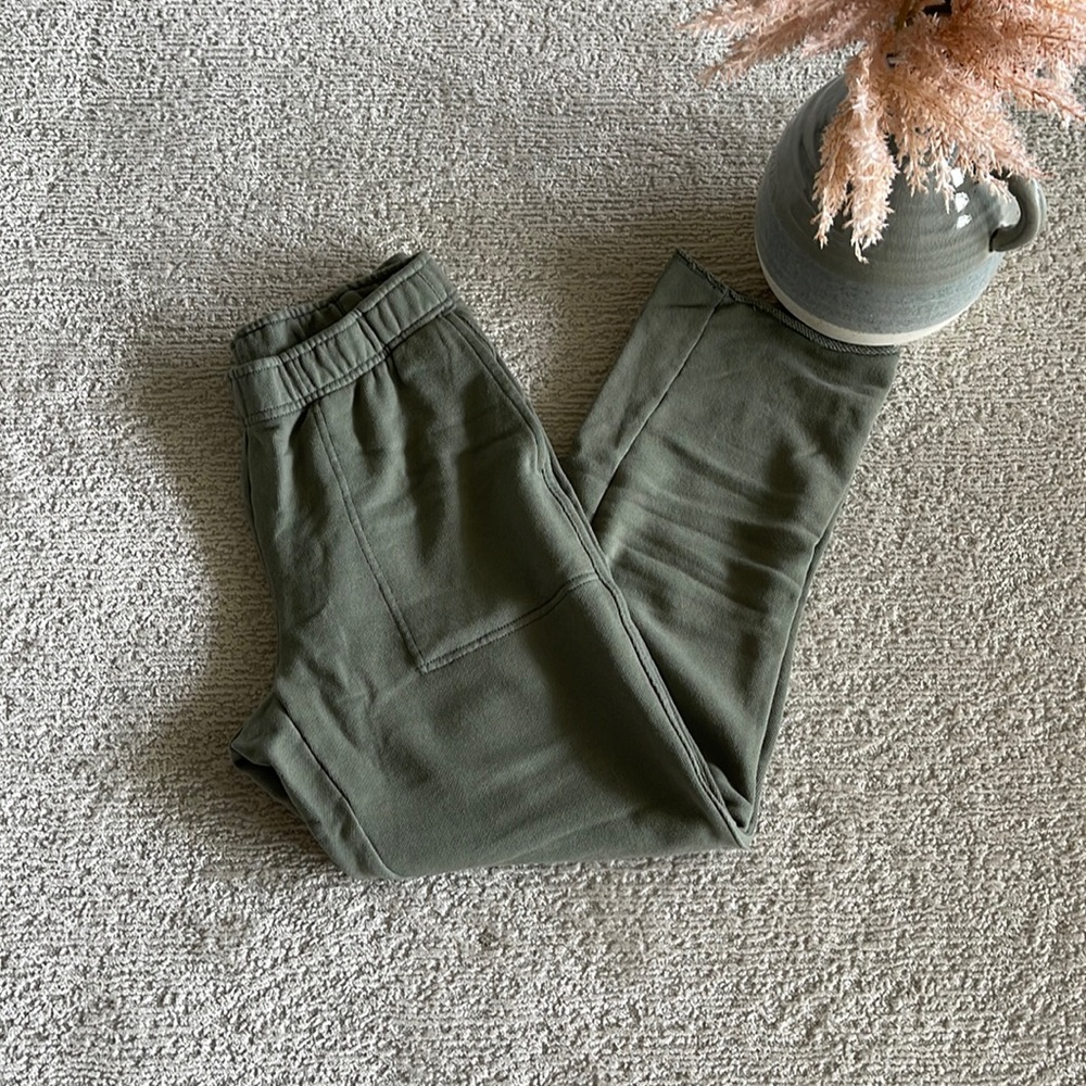 Aerie Green Sweatpants